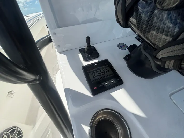  Yacht Photos Pics 2024 INVINCIBLE 36 OF - Image 20