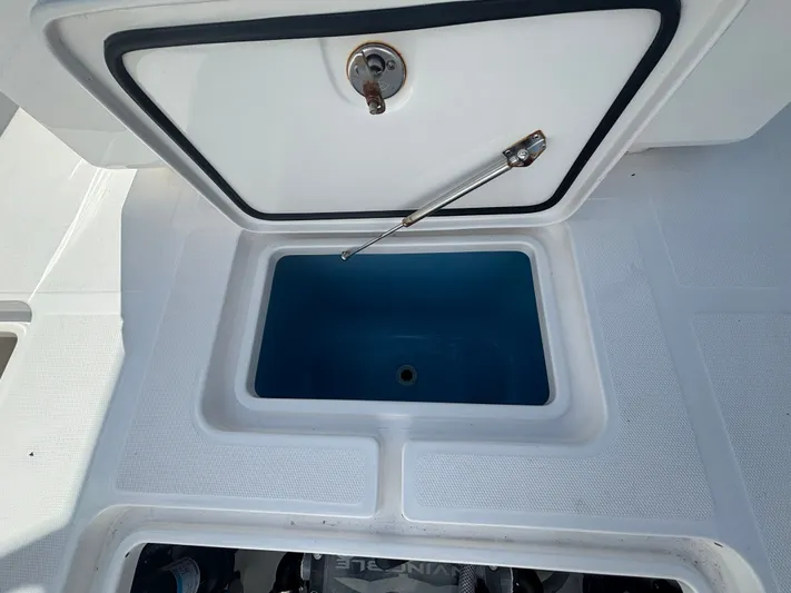  Yacht Photos Pics 2024 INVINCIBLE 36 OF - Image 26