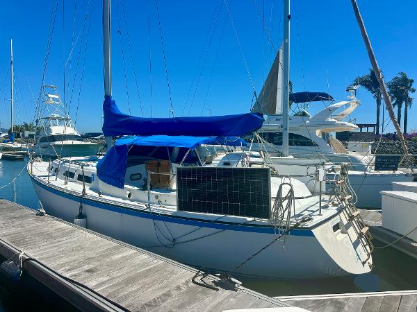 1979 O'Day Center Cockpit