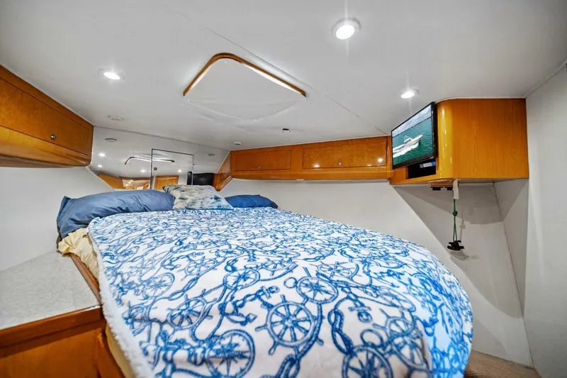 Miss Josie Yacht Photos Pics 1999 Buddy Davis 52 Express 'Miss Josie'