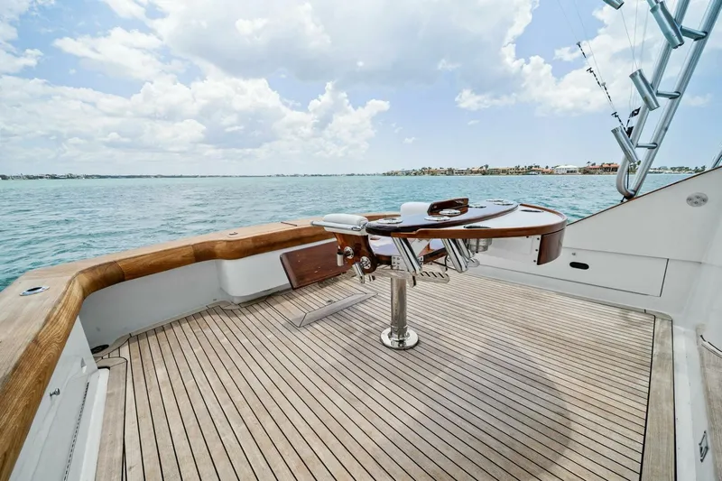 Miss Josie Yacht Photos Pics 1999 Buddy Davis 52 Express 'Miss Josie'