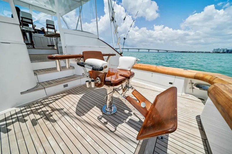 Miss Josie Yacht Photos Pics 1999 Buddy Davis 52 Express 'Miss Josie'