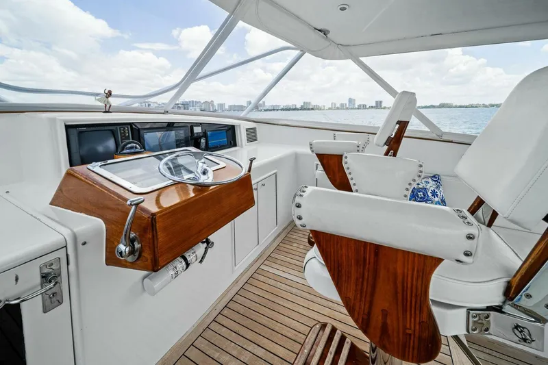 Miss Josie Yacht Photos Pics 1999 Buddy Davis 52 Express 'Miss Josie'