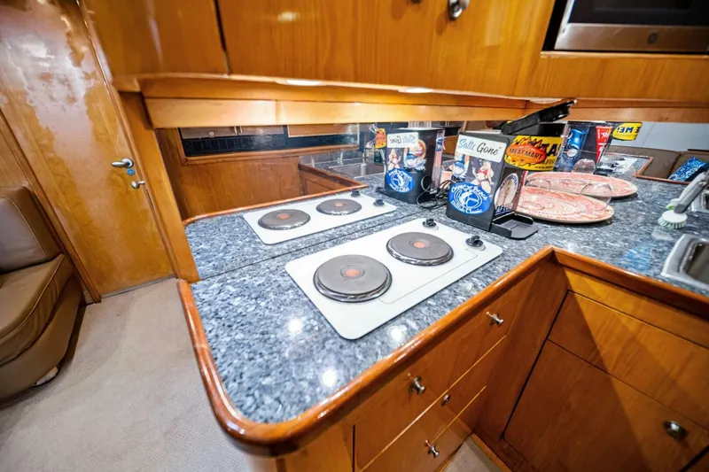 Miss Josie Yacht Photos Pics 1999 Buddy Davis 52 Express 'Miss Josie'