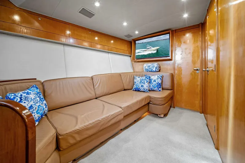 Miss Josie Yacht Photos Pics 1999 Buddy Davis 52 Express 'Miss Josie'