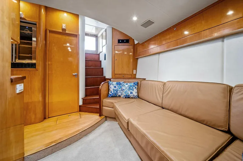 Miss Josie Yacht Photos Pics 1999 Buddy Davis 52 Express 'Miss Josie'