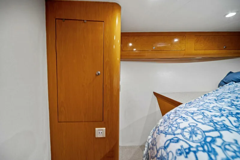 Miss Josie Yacht Photos Pics 1999 Buddy Davis 52 Express 'Miss Josie'