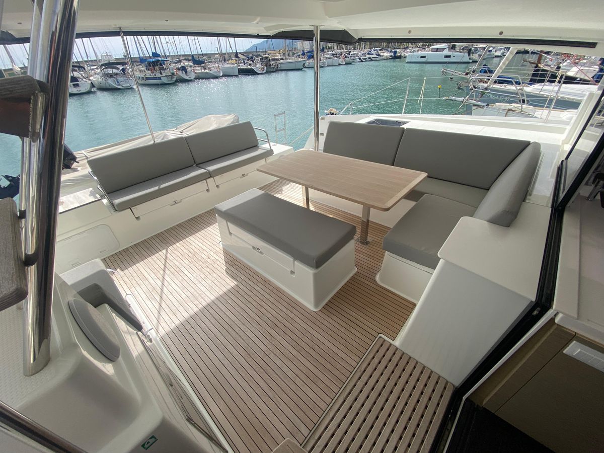 2020 Fountaine Pajot 45 