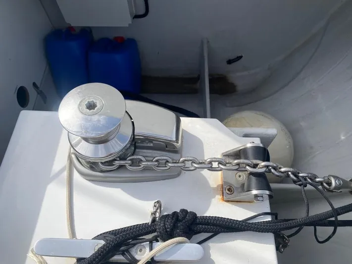 Luna Yacht Photos Pics Anchor winch and chain on 2020 Fountaine Pajot Saona 47 catamaran deck.