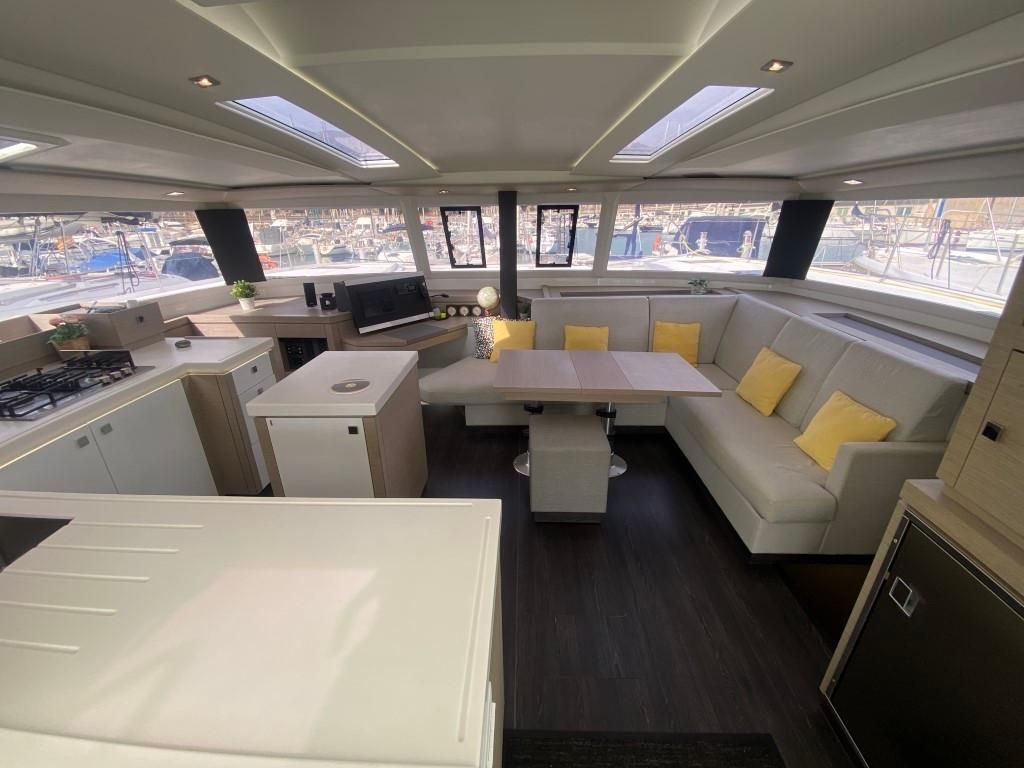 2020 Fountaine Pajot 45 