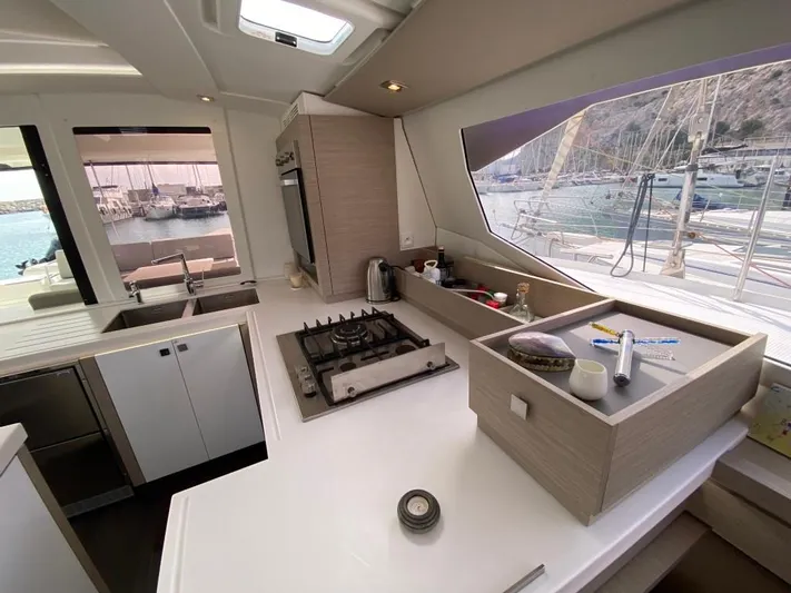 Luna Yacht Photos Pics 