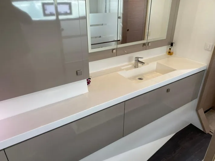 Luna Yacht Photos Pics 