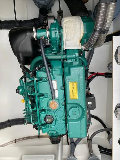 Luna Yacht Photos Pics 