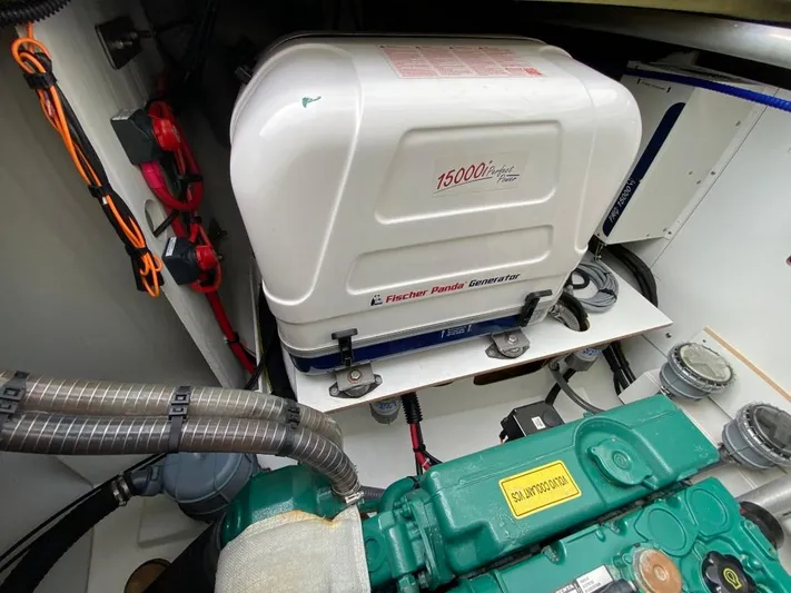 Luna Yacht Photos Pics 