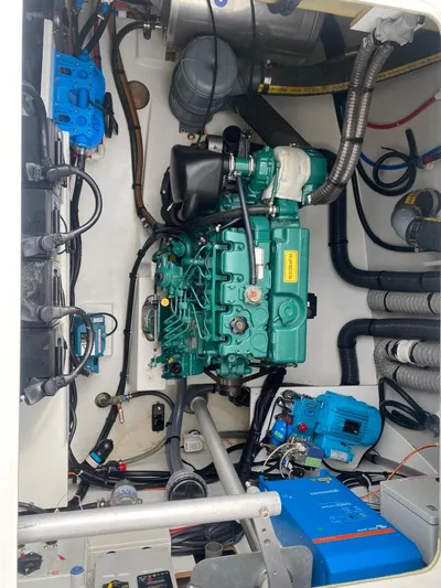 Luna Yacht Photos Pics 