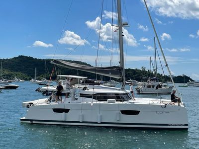 Yacht