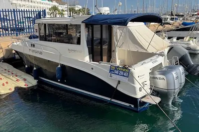 2016 Rodman 890 Ventura