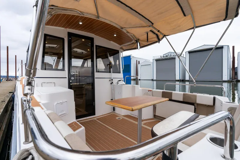 Joanie B Yacht Photos Pics 