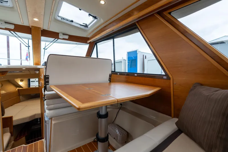 Joanie B Yacht Photos Pics 