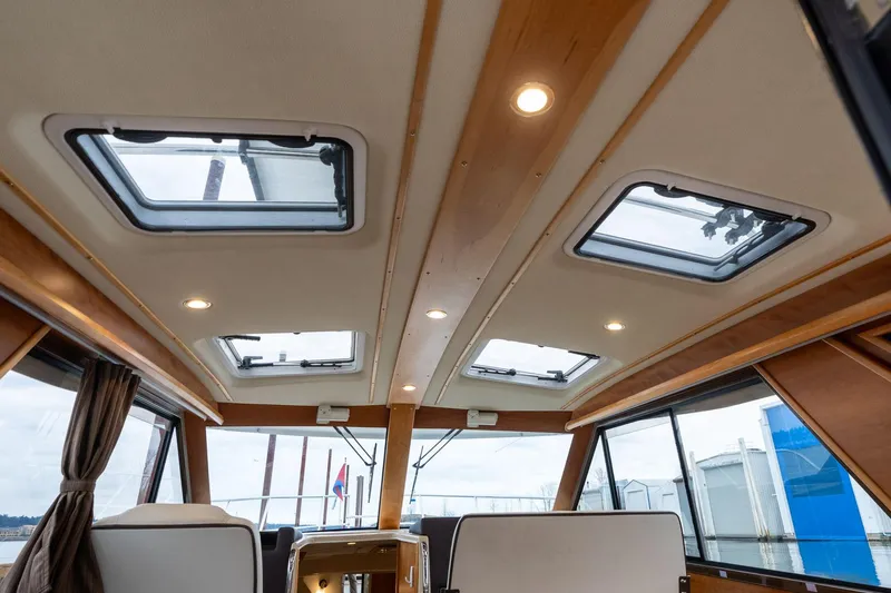 Joanie B Yacht Photos Pics 