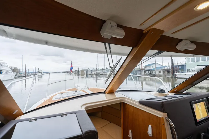 Joanie B Yacht Photos Pics 