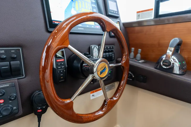 Joanie B Yacht Photos Pics 