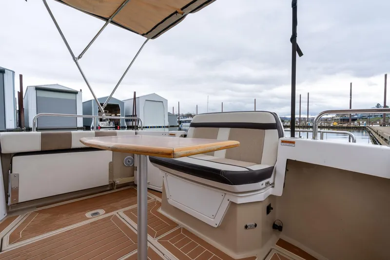 Joanie B Yacht Photos Pics 