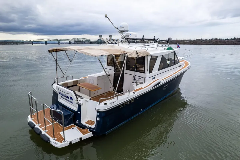Joanie B Yacht Photos Pics 