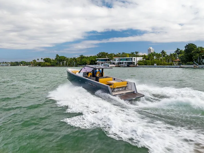 Grey Belle Yacht Photos Pics 