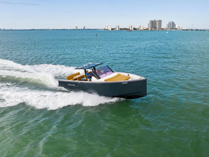 Grey Belle Yacht Photos Pics 