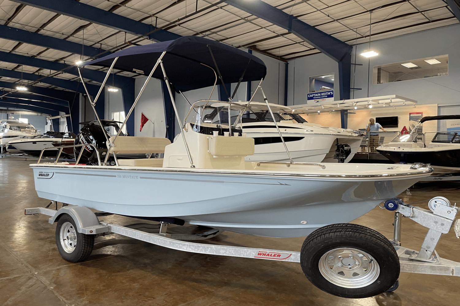 2024 Boston Whaler 150 Montauk Sport Fishing for sale - YachtWorld