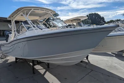 Grady-White Freedom 255
