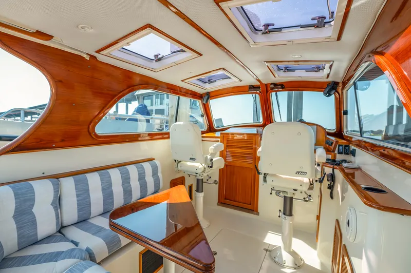 Saasy Lady Yacht Photos Pics 