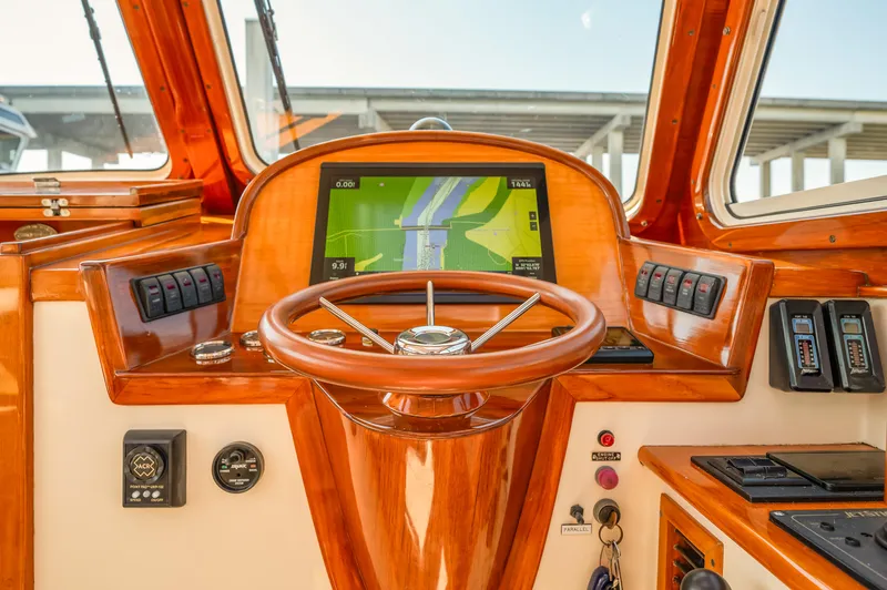 Saasy Lady Yacht Photos Pics 