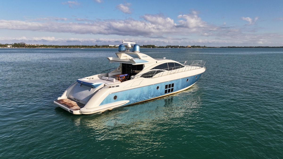2006 Azimut 68 