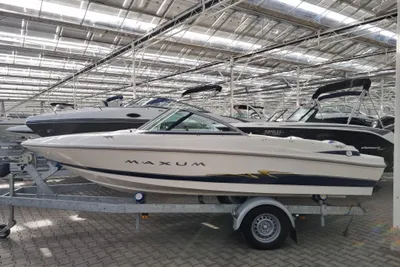 2005 Maxum 1800 MX
