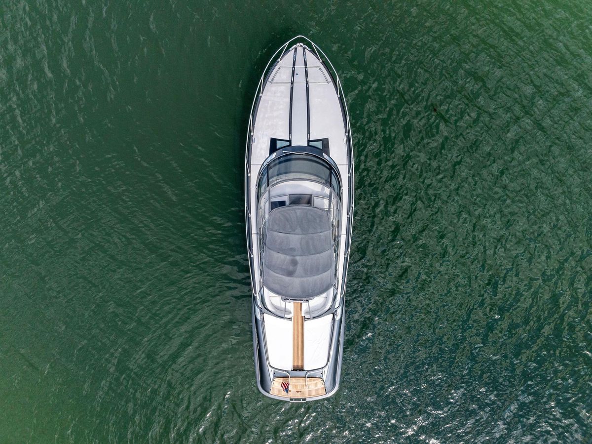 2016 Riva 44 