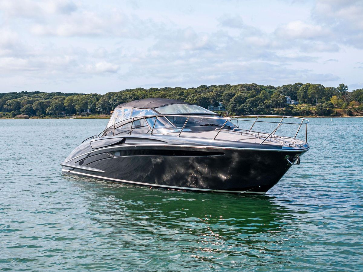 2016 Riva 44 