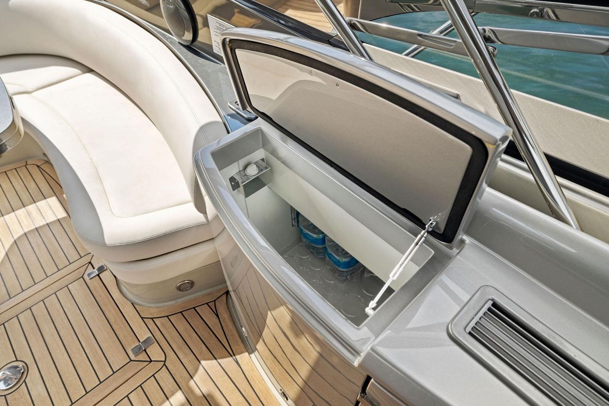 2016 Riva 44 