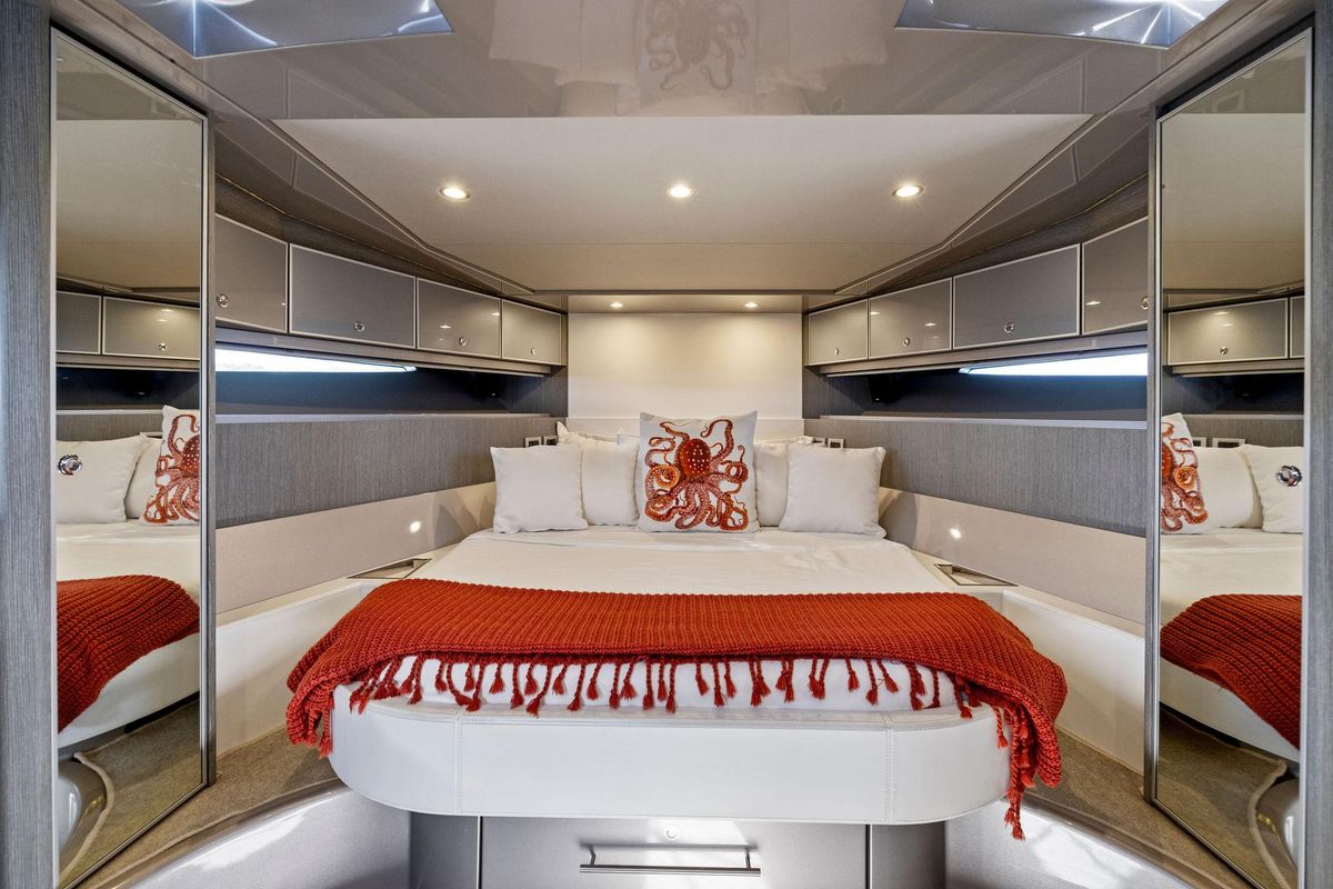 2016 Riva 44 