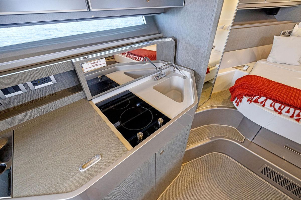 2016 Riva 44 