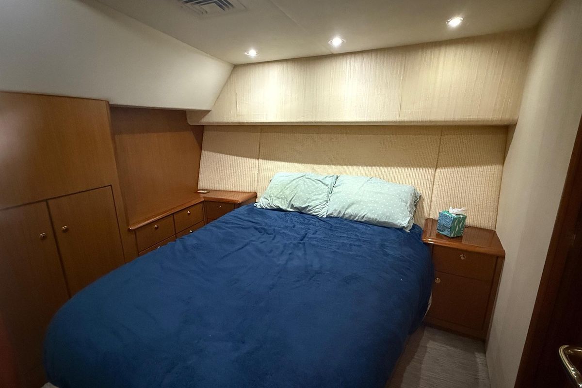 2005 Ocean Yachts 46 