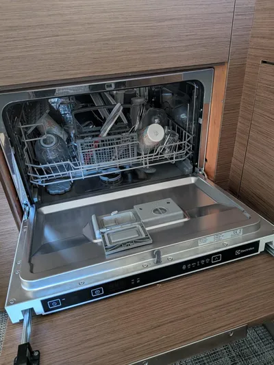  Yacht Photos Pics 11.jpeg