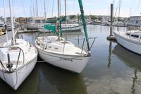 1977 Cape Dory 25