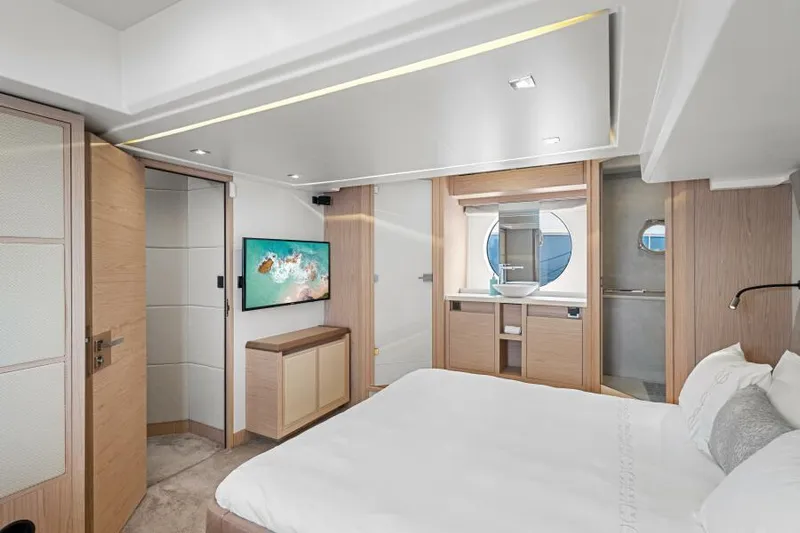 Osiris Yacht Photos Pics 