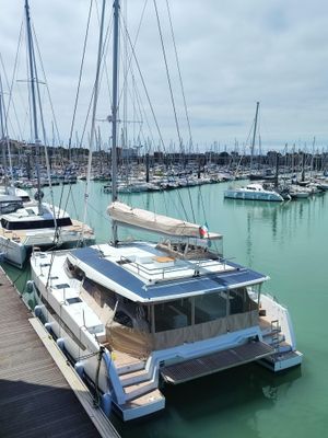 Yacht