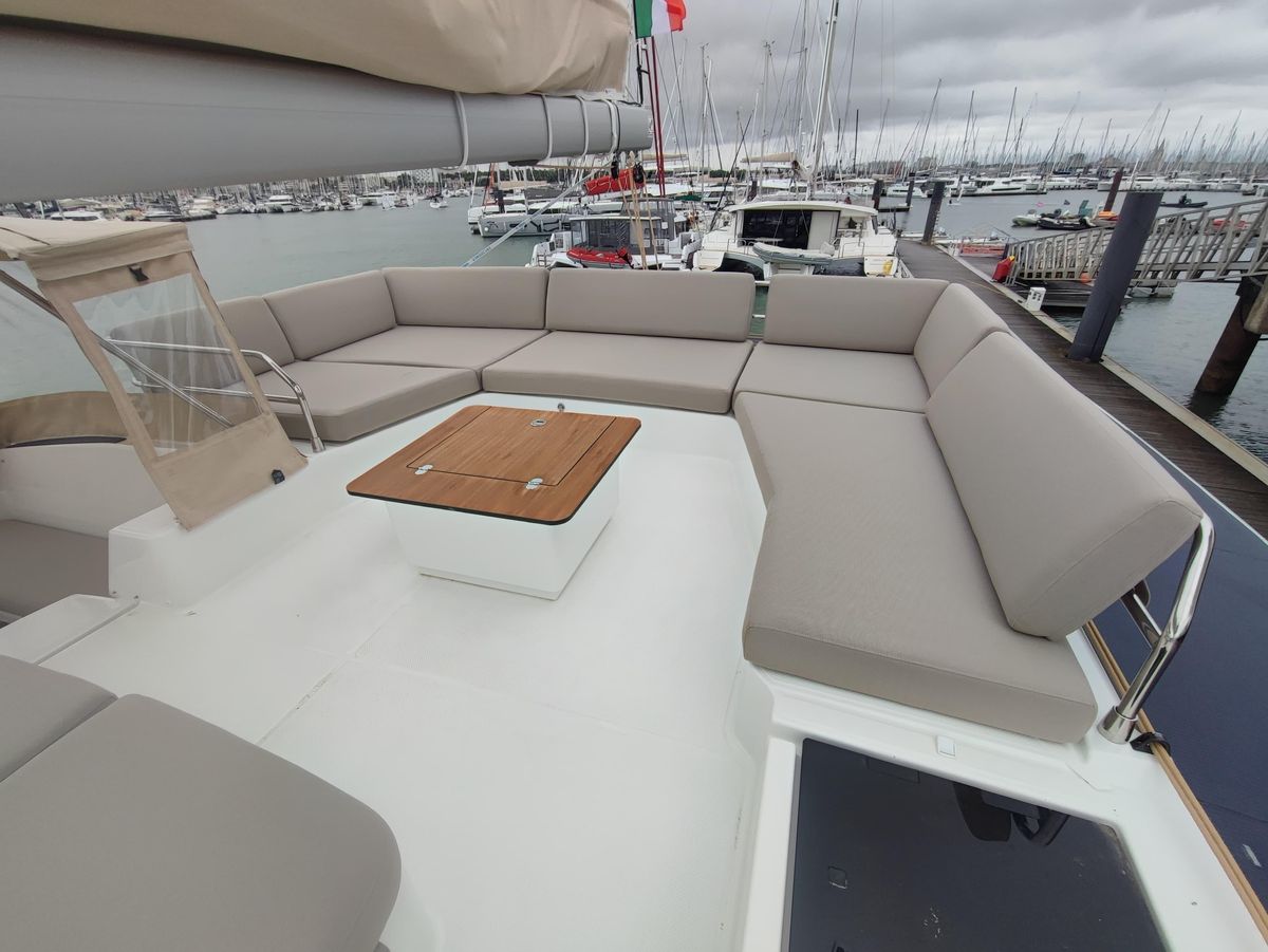 2025 Fountaine Pajot 52 