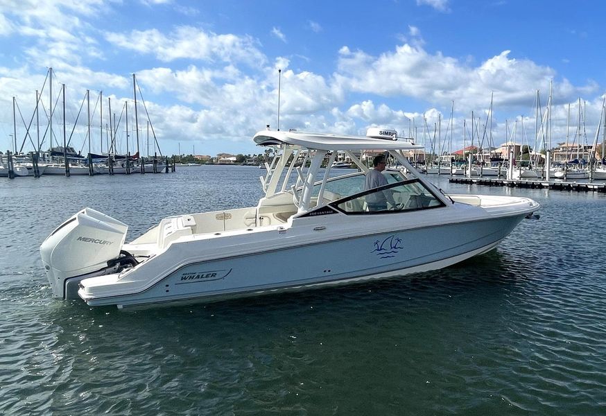 2023 Boston Whaler 280 Vantage