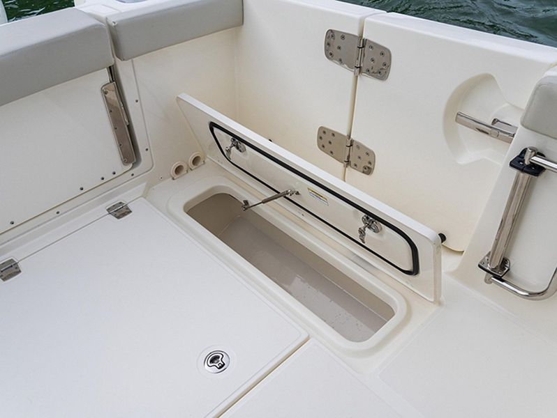 2023 Boston Whaler 280 Vantage