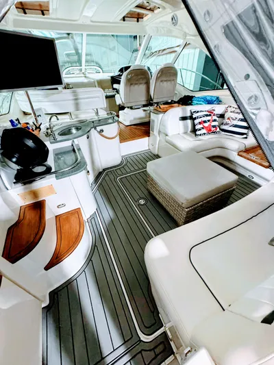 Cheers Yacht Photos Pics 